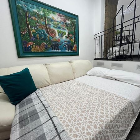 Arco Dei Borboni Bed & Breakfast Napoli Bagian luar foto