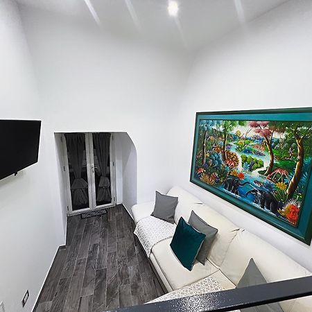 Arco Dei Borboni Bed & Breakfast Napoli Bagian luar foto