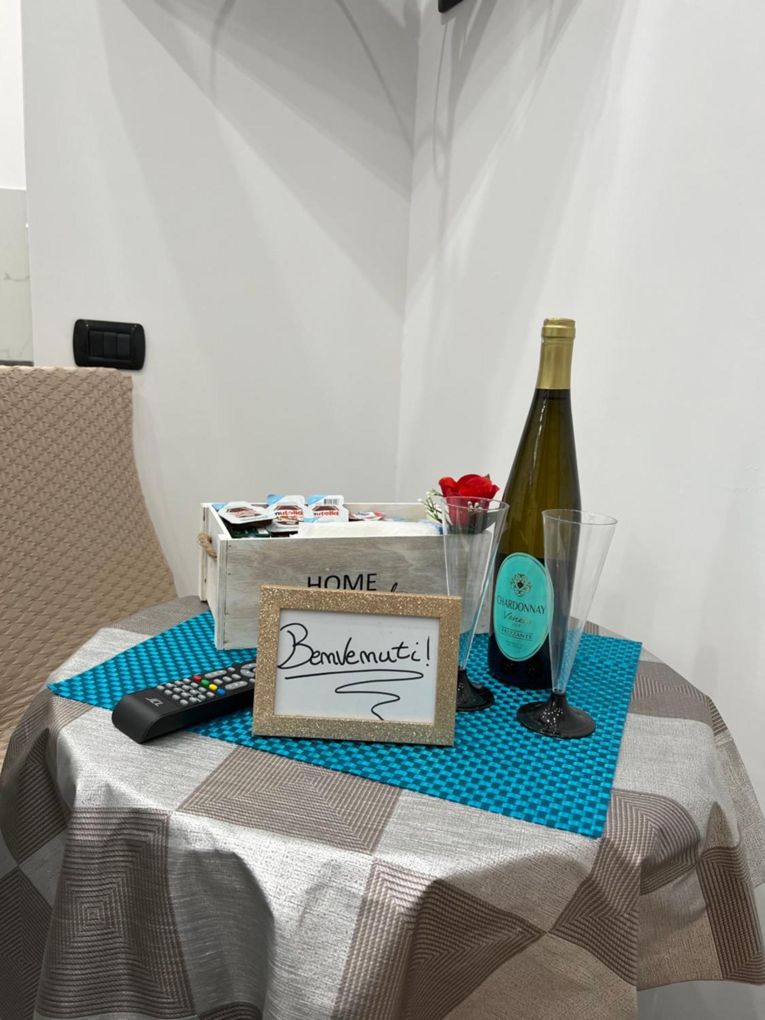 Arco Dei Borboni Bed & Breakfast Napoli Bagian luar foto